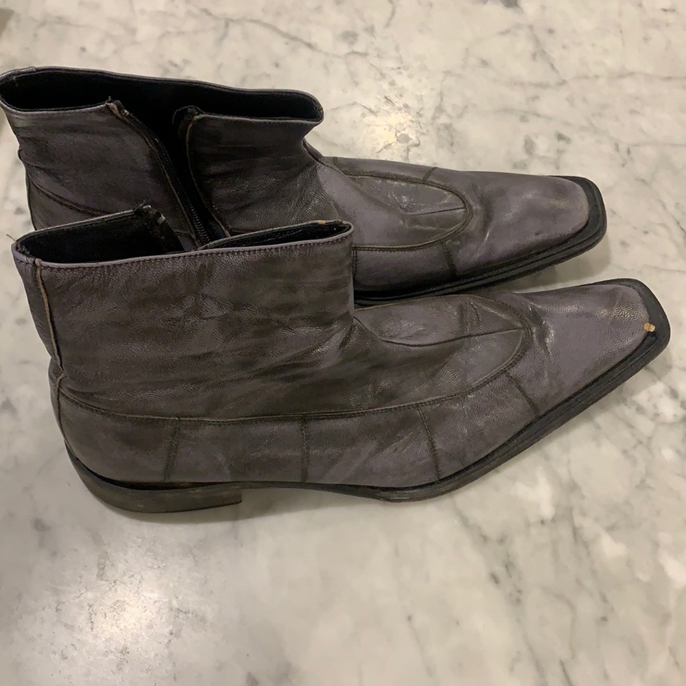 Made in Spain dark gray leather men’s ankle boots